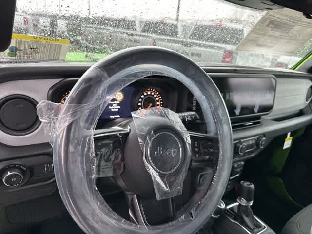 Thumbnail: 2026 Jeep Wrangler - 3