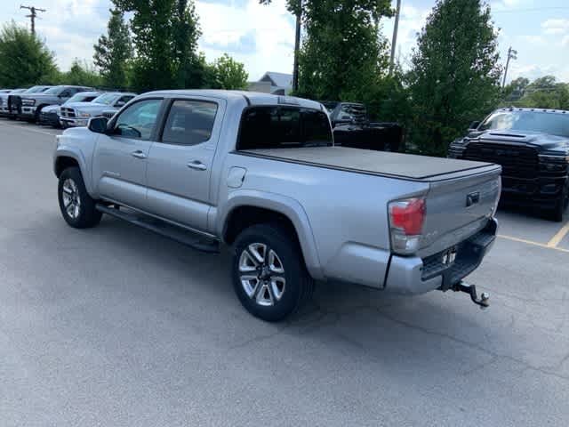 Thumbnail: 2017 Toyota Tacoma - 16