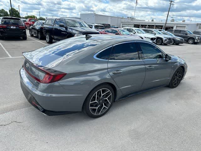 Thumbnail: 2022 Hyundai Sonata - 24