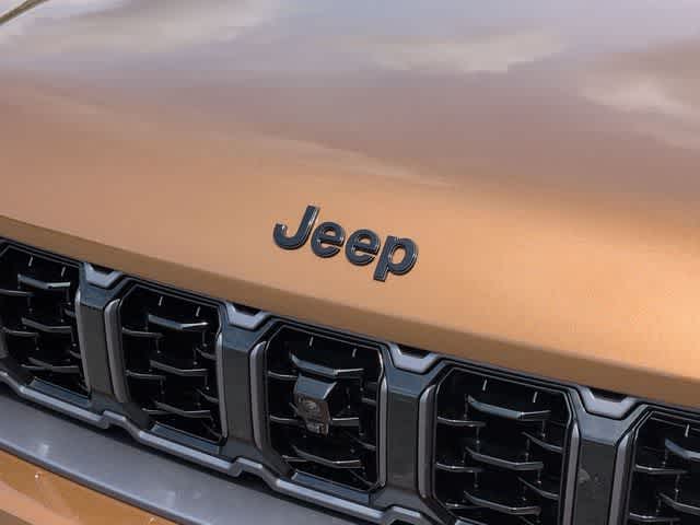 Thumbnail: 2026 Jeep Grand Cherokee - 12