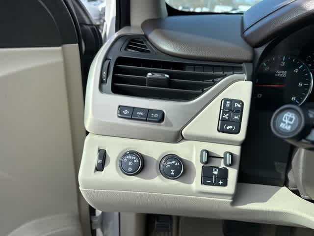 Thumbnail: 2018 GMC Yukon - 14