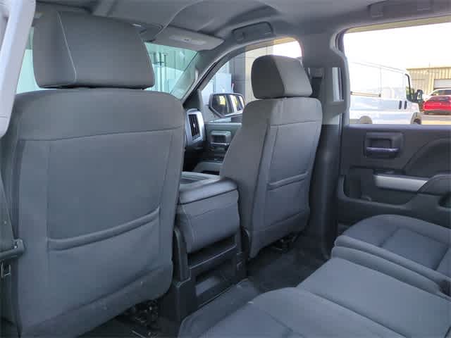 Thumbnail: 2018 Chevrolet Silverado 1500 - 19