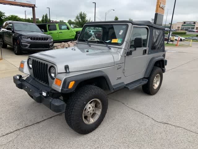 2000 Jeep Wrangler Sport 2