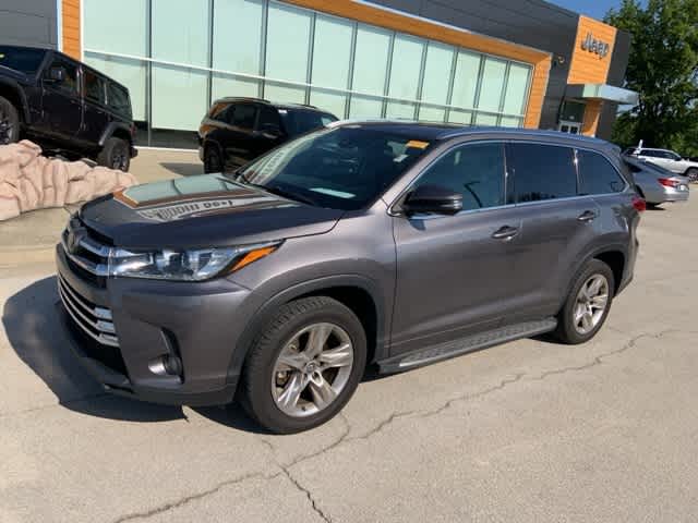Thumbnail: 2018 Toyota Highlander - 17