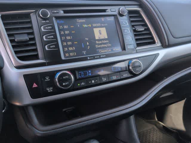 Thumbnail: 2019 Toyota Highlander - 28
