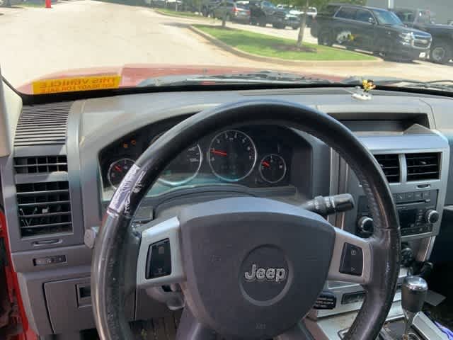 Thumbnail: 2010 Jeep Liberty - 4