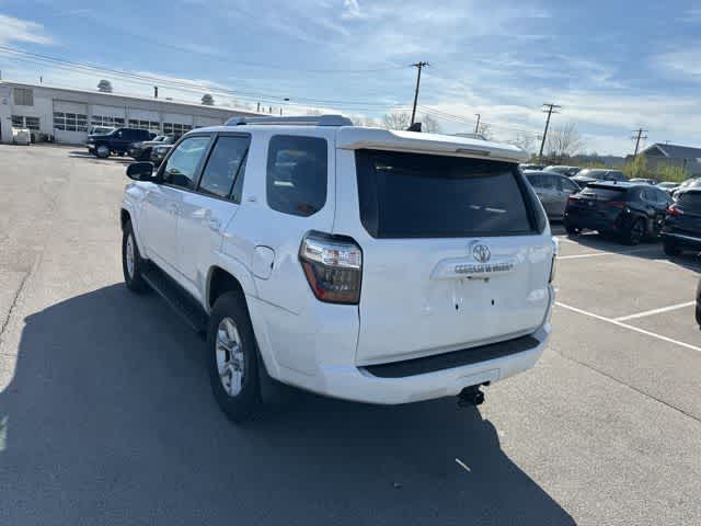 Thumbnail: 2016 Toyota 4Runner - 15