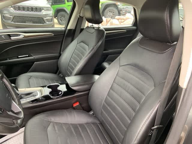 2015 Ford Fusion SE 4