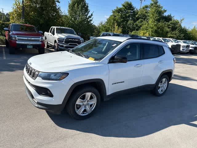 Thumbnail: 2022 Jeep Compass - 12