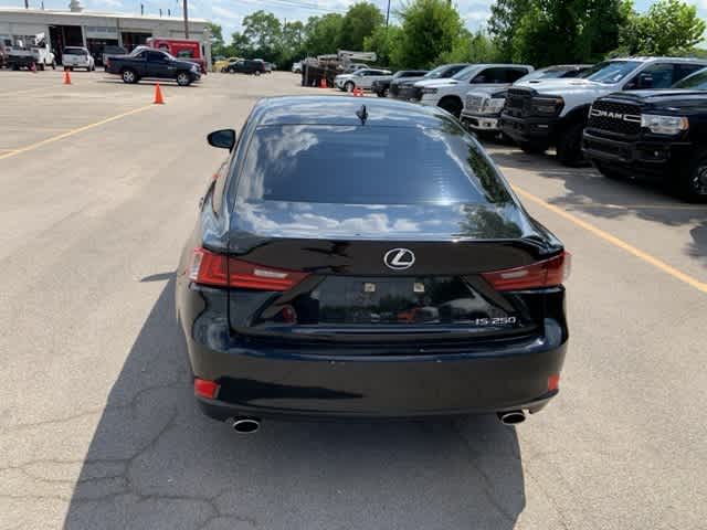 Thumbnail: 2014 Lexus IS - 20