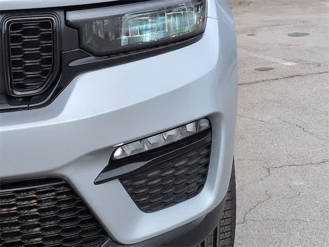 Thumbnail: 2025 Jeep Grand Cherokee - 10