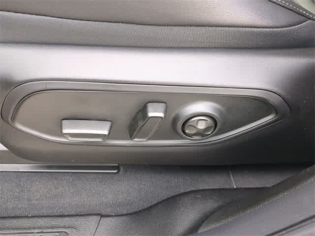 Thumbnail: 2025 Jeep Grand Cherokee - 16