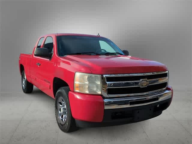 Thumbnail: 2011 Chevrolet Silverado 1500 - 2