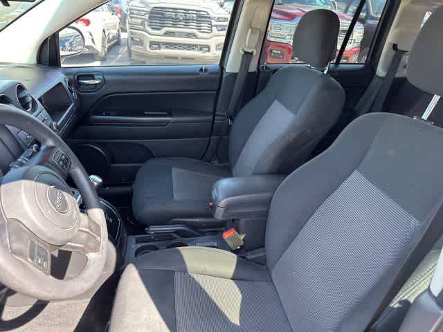 Thumbnail: 2012 Jeep Compass - 3