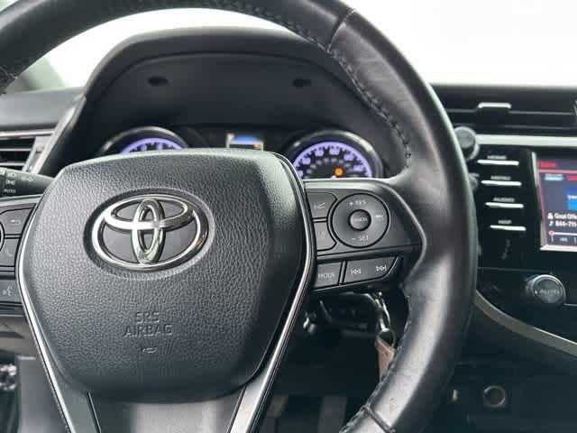 Thumbnail: 2020 Toyota Camry - 10