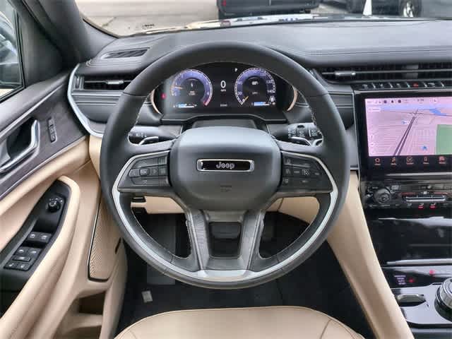 Thumbnail: 2025 Jeep Grand Cherokee - 24