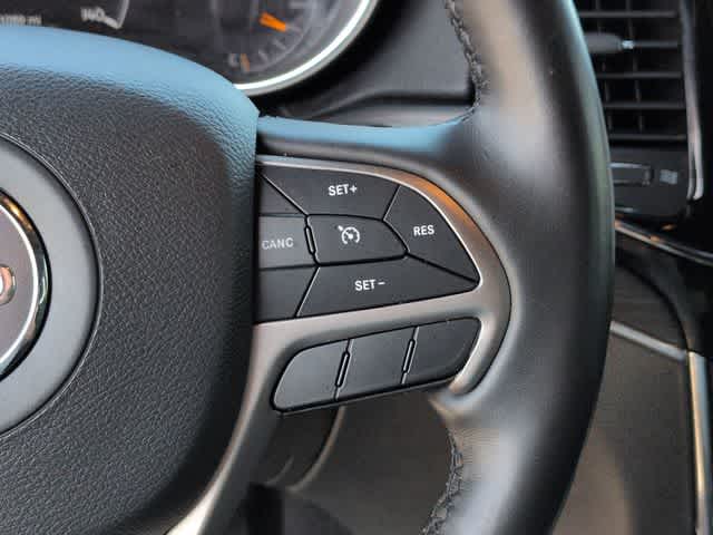 Thumbnail: 2020 Jeep Grand Cherokee - 25