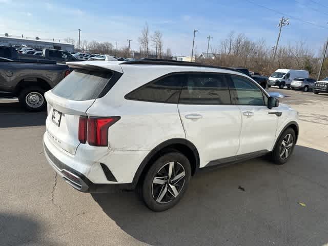 Thumbnail: 2022 Kia Sorento - 22