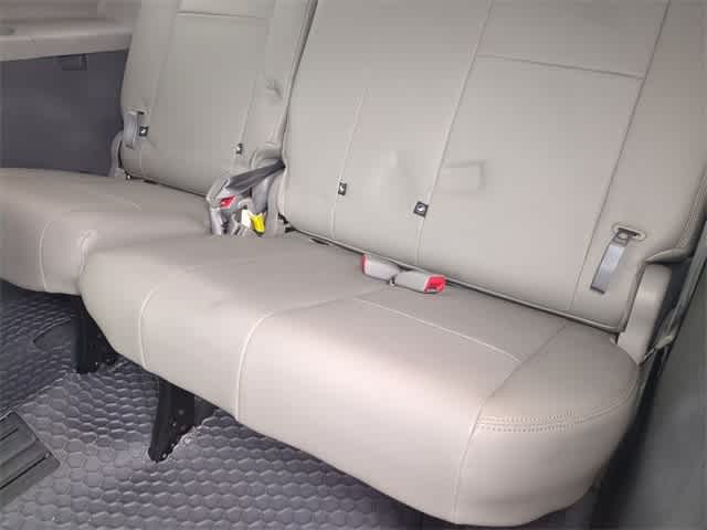 Thumbnail: 2020 Toyota Sienna - 37