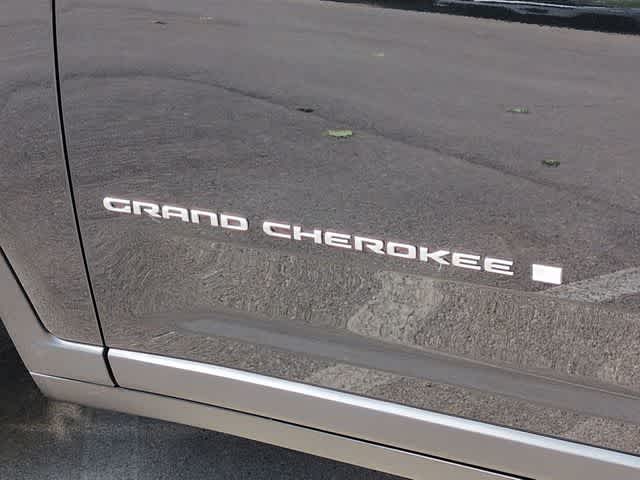 Thumbnail: 2026 Jeep Grand Cherokee - 12