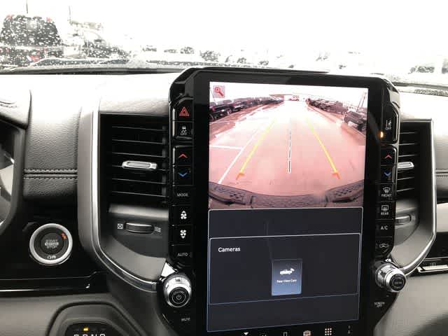 Thumbnail: 2026 RAM 1500 - 18