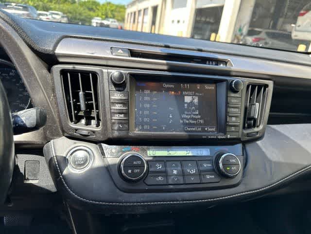 Thumbnail: 2018 Toyota RAV4 - 9