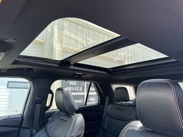 Thumbnail: 2021 Ford Explorer - 7