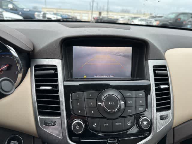 Thumbnail: 2016 Chevrolet Cruze - 9