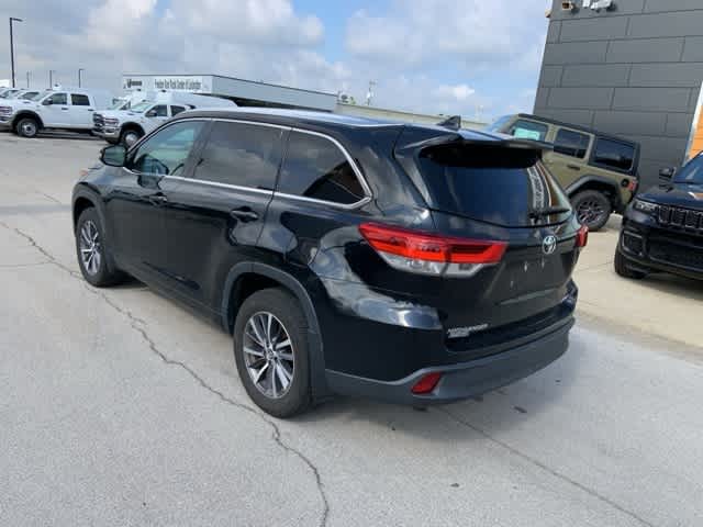 Thumbnail: 2018 Toyota Highlander - 21