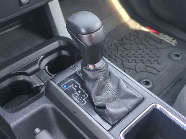 Thumbnail: 2017 Toyota Tacoma - 32