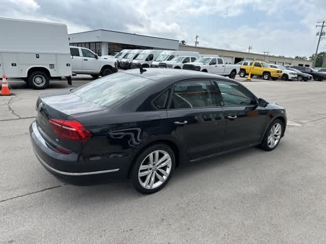 Thumbnail: 2019 Volkswagen Passat - 25