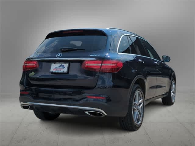 Thumbnail: 2017 Mercedes-Benz GLC - 8