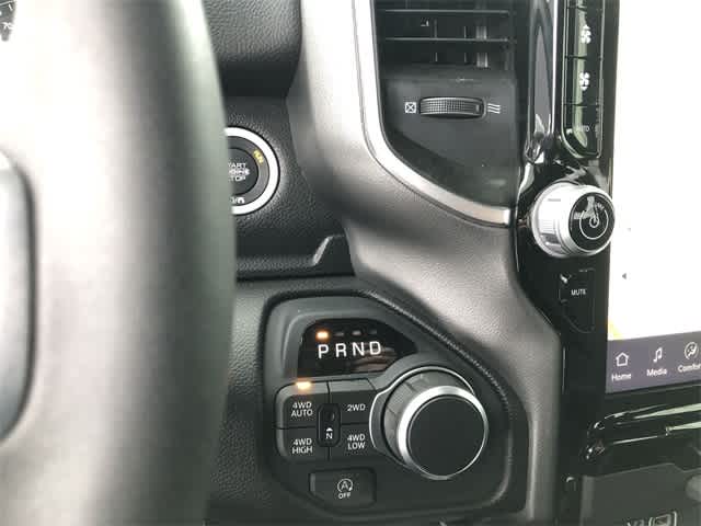 Thumbnail: 2025 RAM 1500 - 21