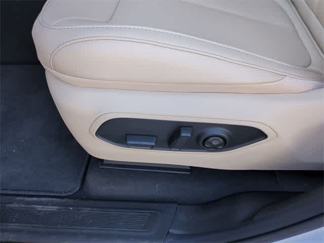 Thumbnail: 2025 Jeep Grand Cherokee L - 18