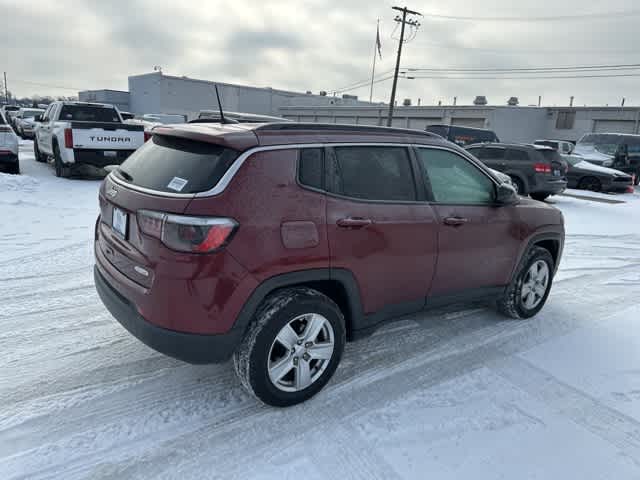 Thumbnail: 2022 Jeep Compass - 25