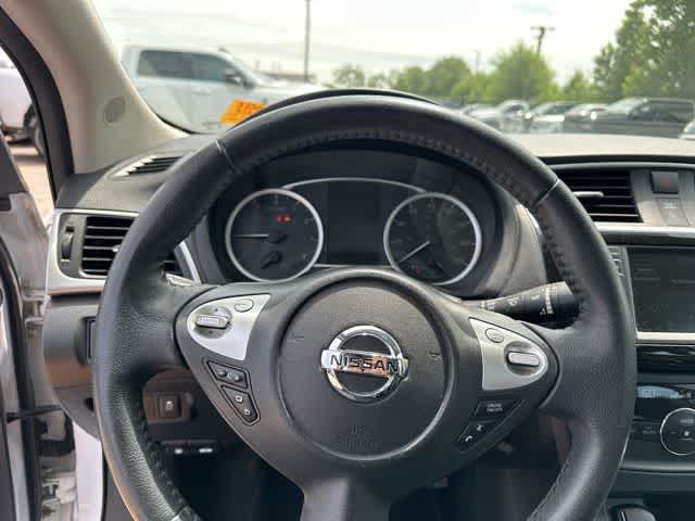 Thumbnail: 2019 Nissan Sentra - 9