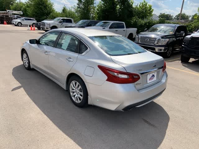 Thumbnail: 2018 Nissan Altima - 12