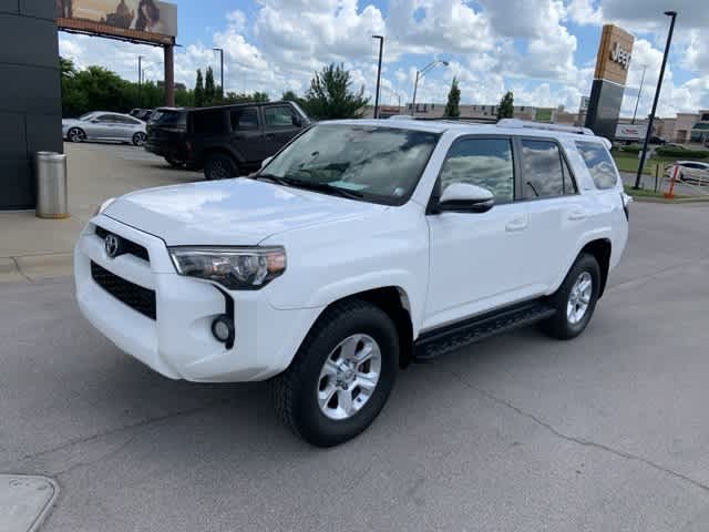 Thumbnail: 2015 Toyota 4Runner - 14