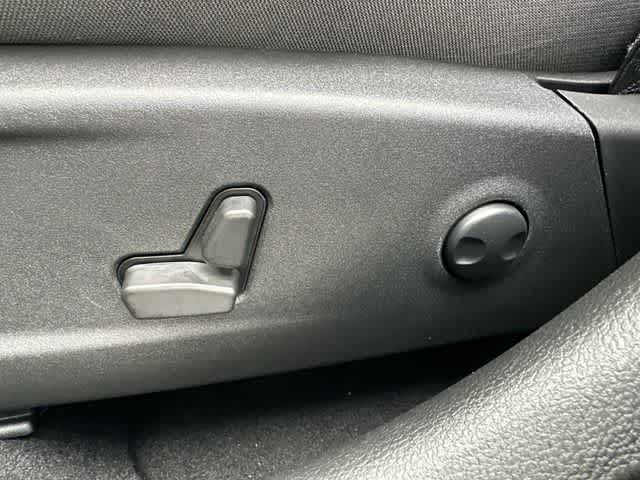 Thumbnail: 2022 Dodge Charger - 24