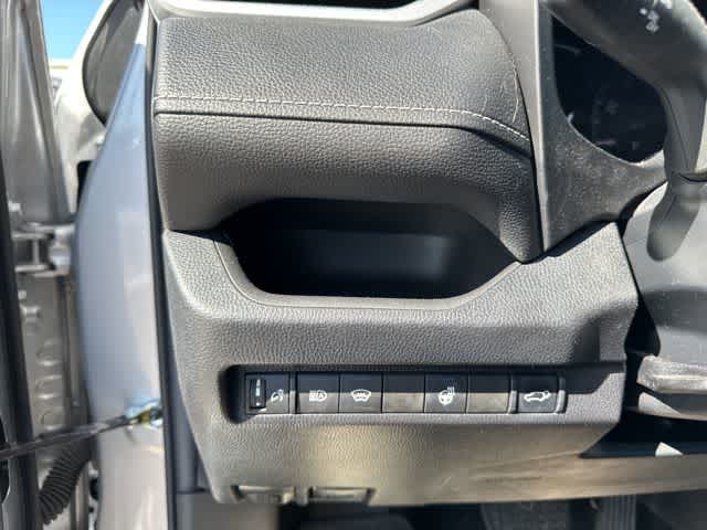 Thumbnail: 2023 Toyota RAV4 - 12