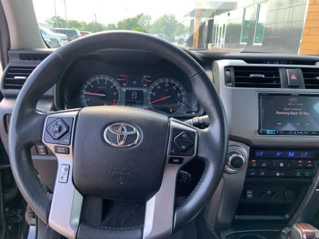 Thumbnail: 2016 Toyota 4Runner - 10