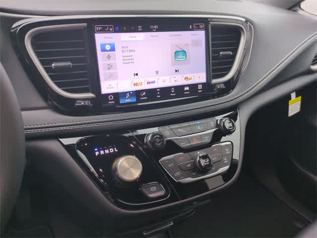 Thumbnail: 2026 Chrysler Pacifica - 28