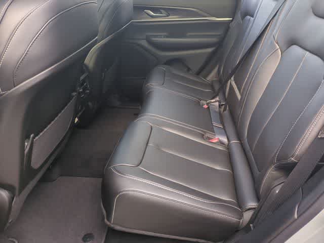 Thumbnail: 2025 Jeep Grand Cherokee - 21