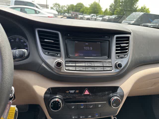 Thumbnail: 2017 Hyundai Tucson - 8
