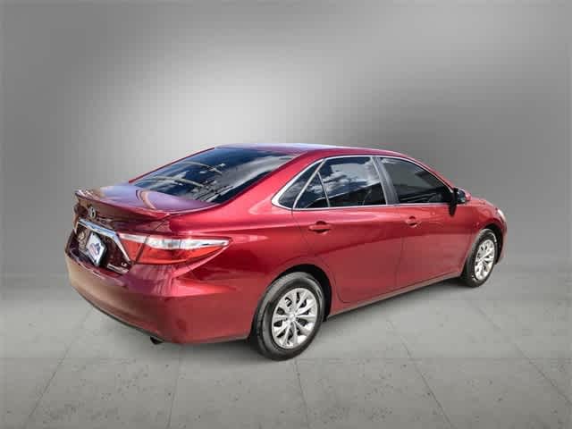 2015 Toyota Camry LE 8