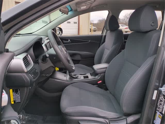 Thumbnail: 2018 Kia Sorento - 17