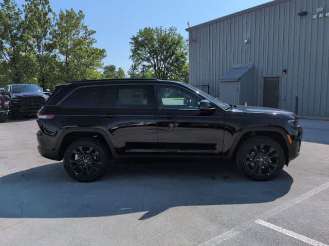 Thumbnail: 2026 Jeep Grand Cherokee - 9