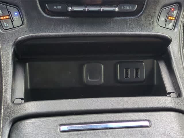 Thumbnail: 2016 Chevrolet Tahoe - 33