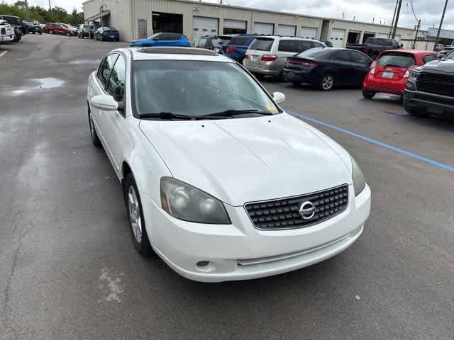 Thumbnail: 2005 Nissan Altima - 24