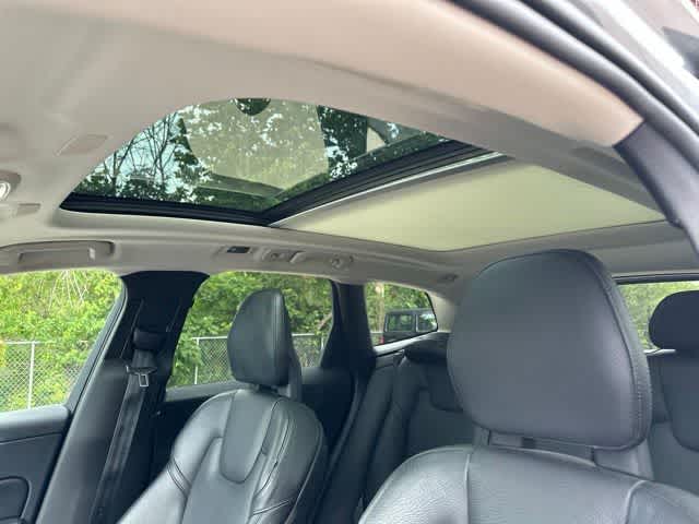 Thumbnail: 2018 Volvo XC60 - 9